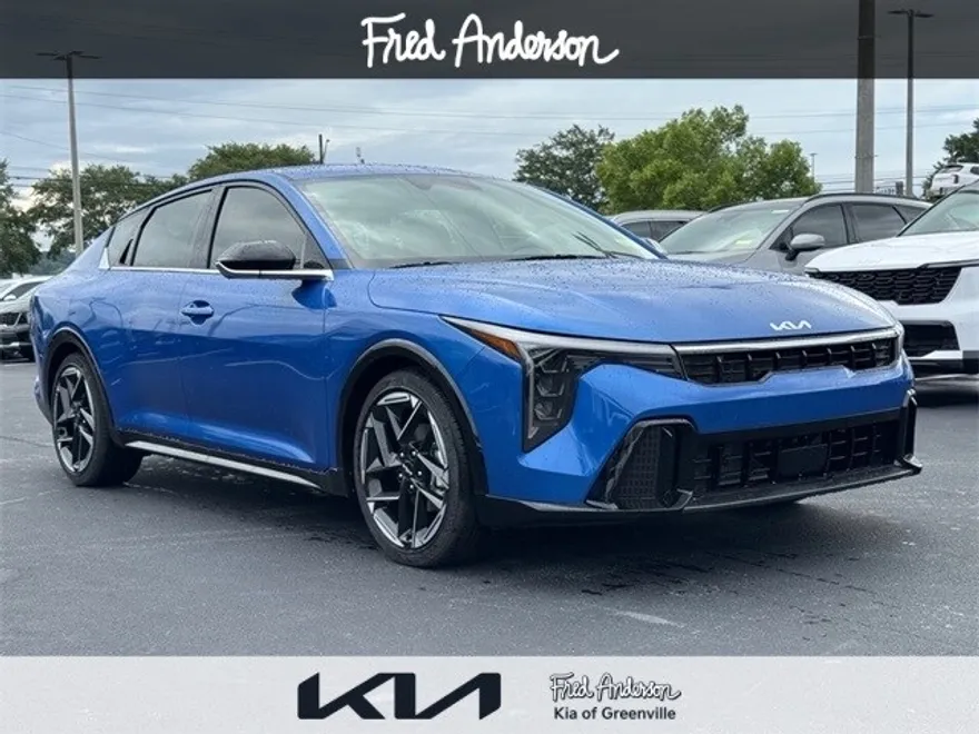 2025 Kia K4 GT-Line photo 1