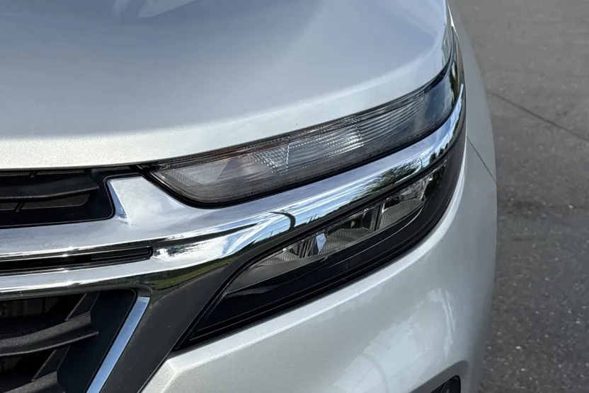 2022 Chevrolet Equinox LS photo 1