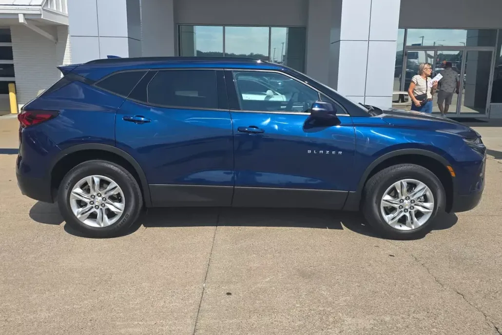 2022 Chevrolet Blazer 2LT photo 1
