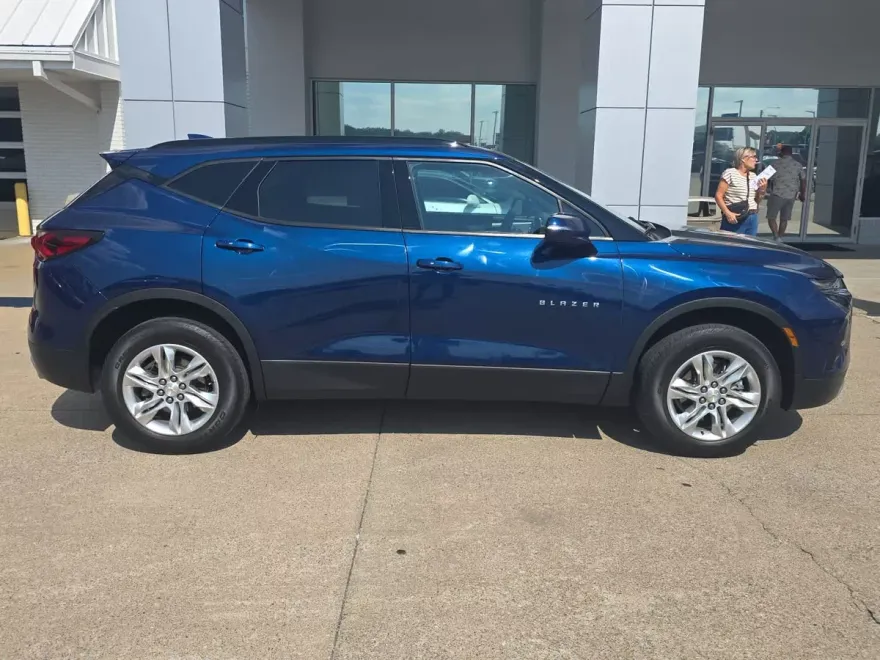 2022 Chevrolet Blazer 2LT photo 1
