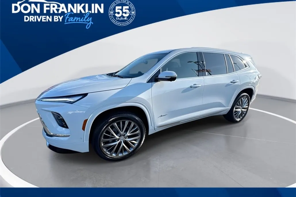 2026 Buick Enclave Avenir photo 1