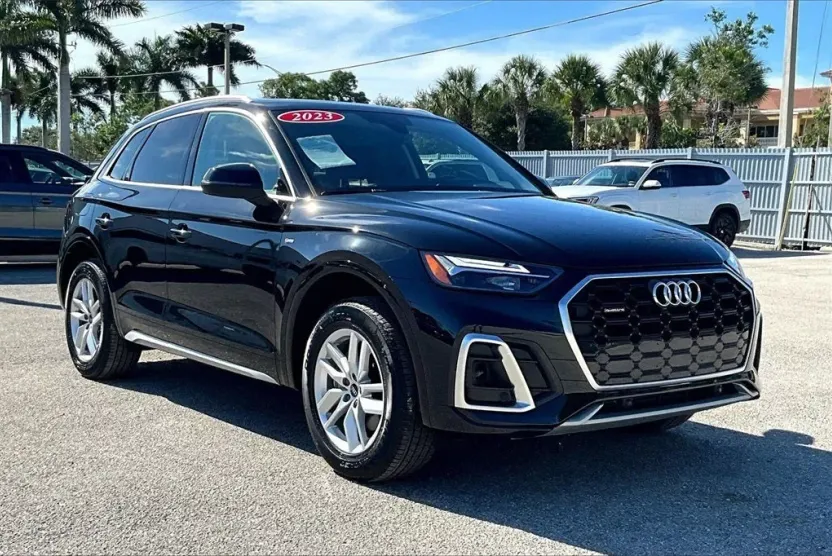 2023 Audi Q5 45 S line Premium photo 1