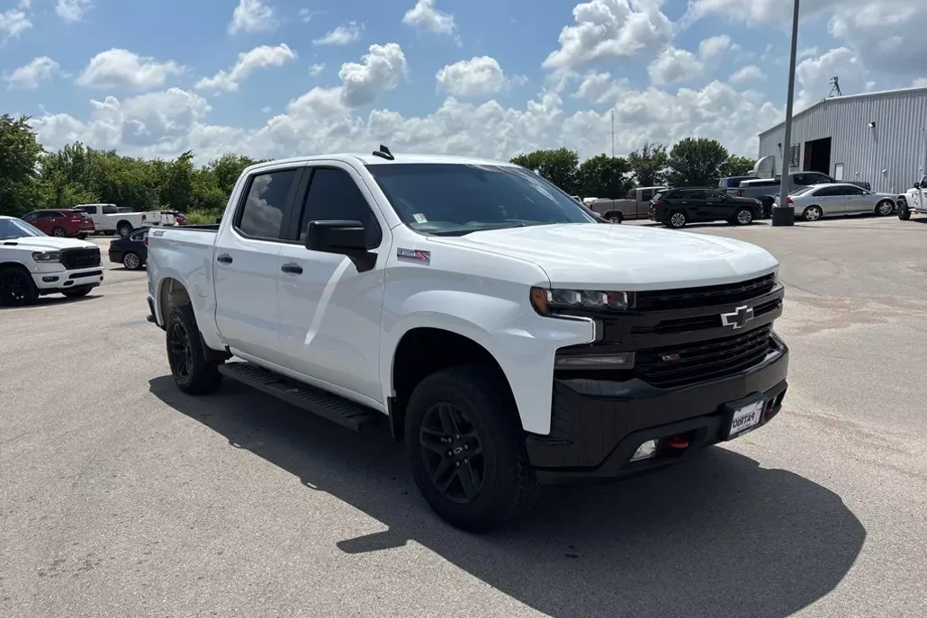2021 Chevrolet Silverado 1500 LT Trail Boss photo 1