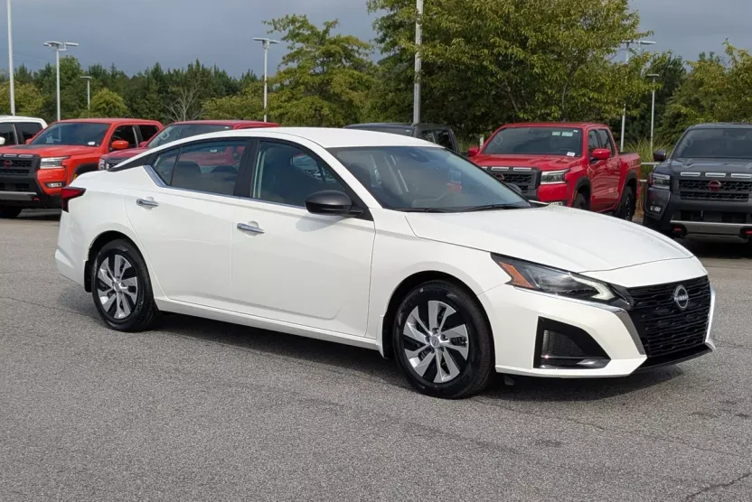 2025 Nissan Altima 2.5 S photo 1