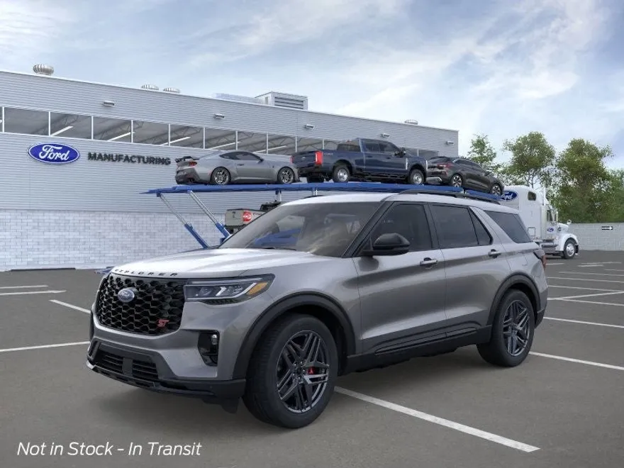2025 Ford Explorer ST photo 1