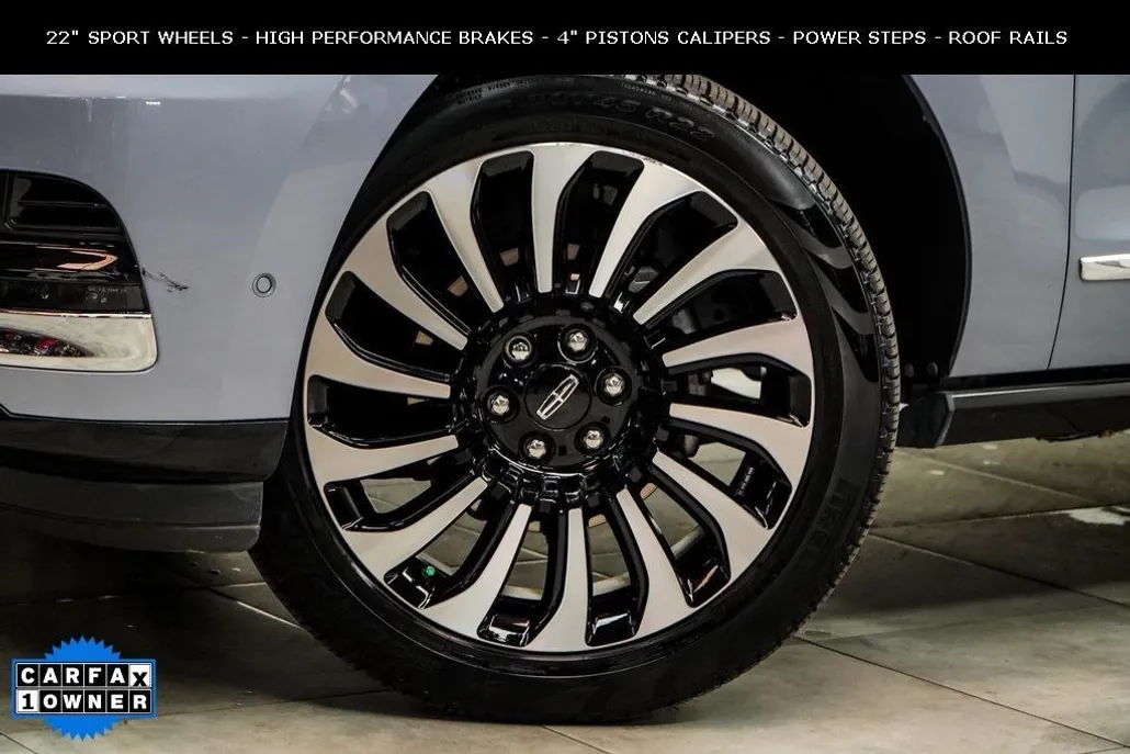 2024 Lincoln Navigator Black Label photo 1