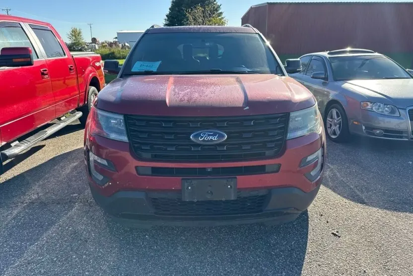 2017 Ford Explorer Sport photo 1