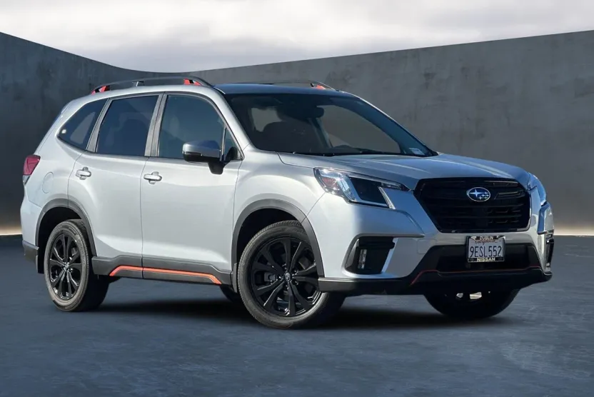 2023 Subaru Forester Sport photo 1