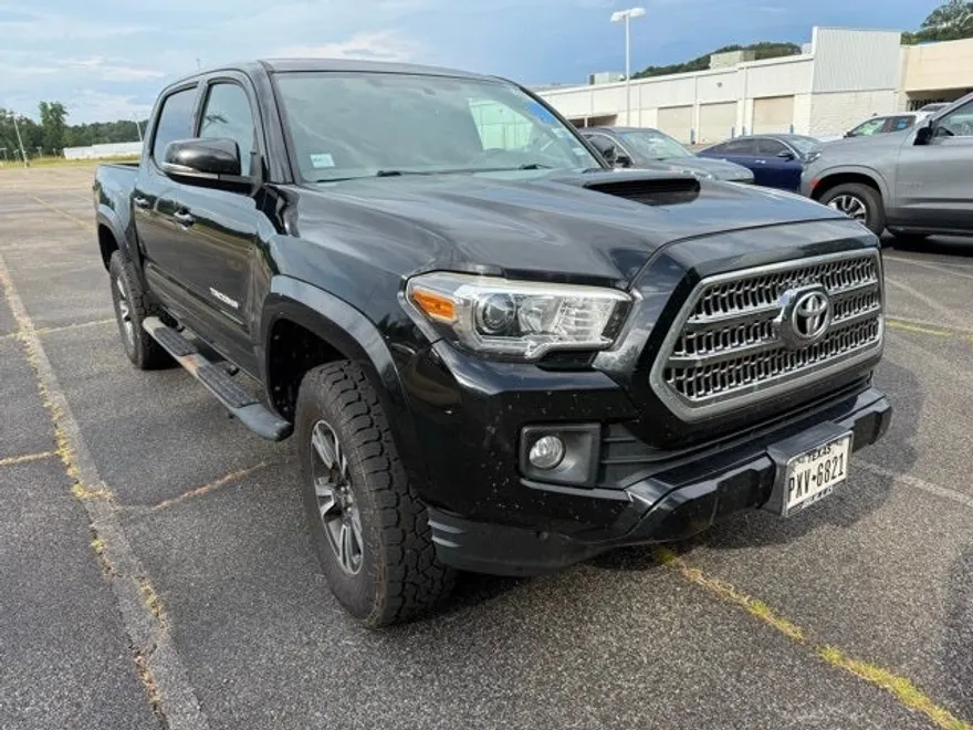 2017 Toyota Tacoma SR5 Sport TRD Pro photo 1