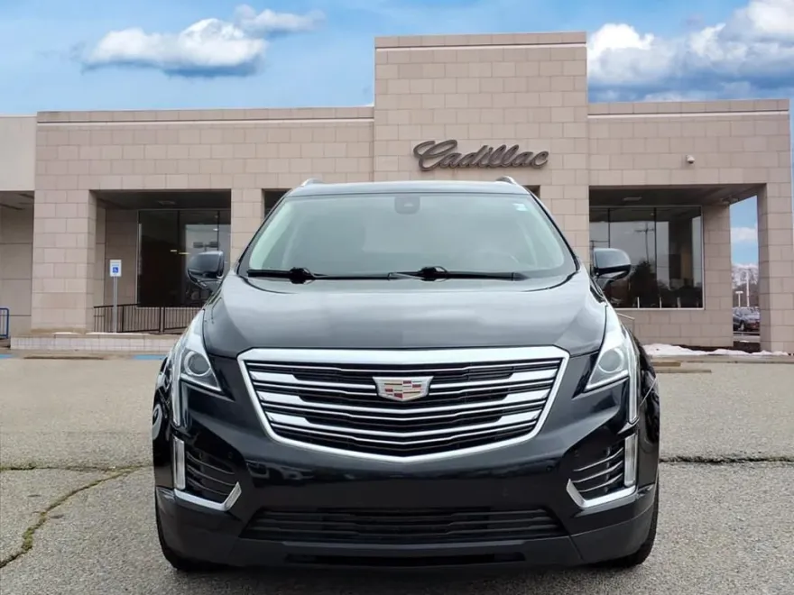 2017 Cadillac XT5 Luxury photo 1