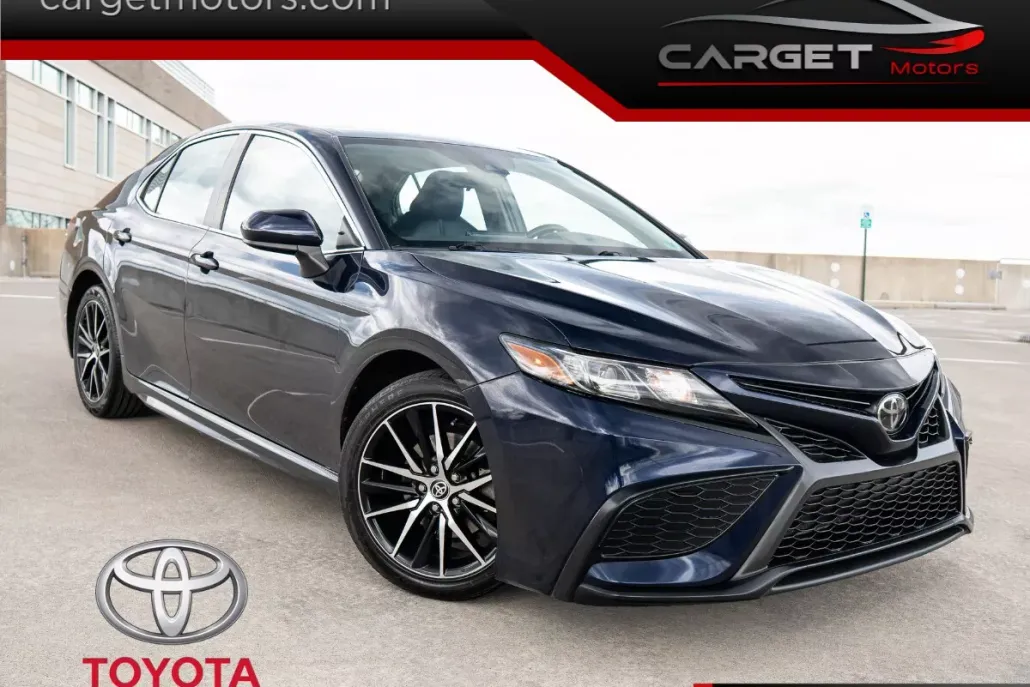2021 Toyota Camry SE photo 1