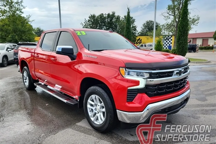 2023 Chevrolet Silverado 1500 LT photo 1