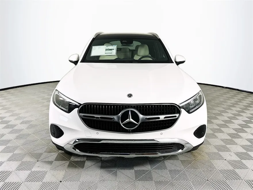 2026 Mercedes Benz GLC 300 photo 1