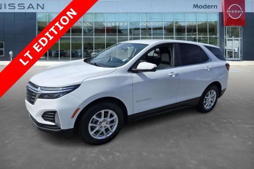 2022 Chevrolet Equinox LT photo 1