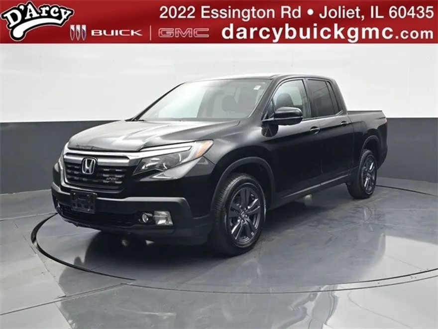 2017 Honda Ridgeline Sport photo 1
