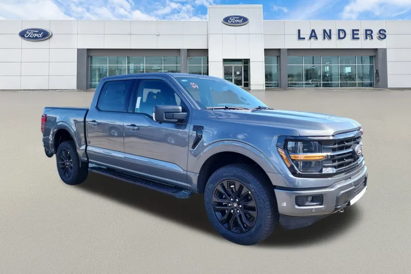 2025 Ford F-150 XLT photo 1
