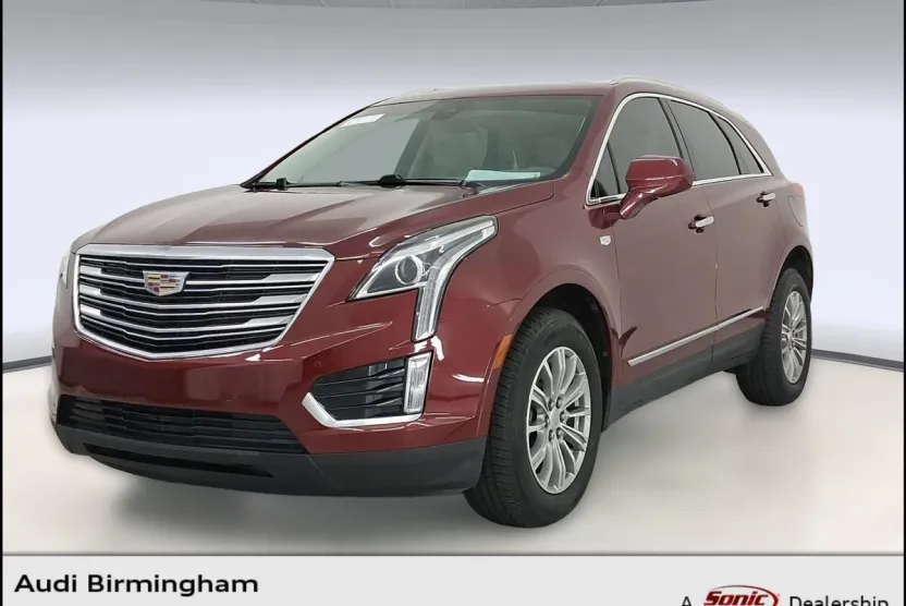 2017 Cadillac XT5 Luxury photo 1