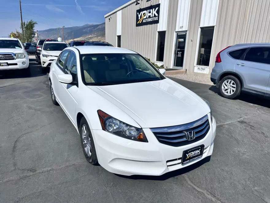 2011 Honda Accord SE photo 1