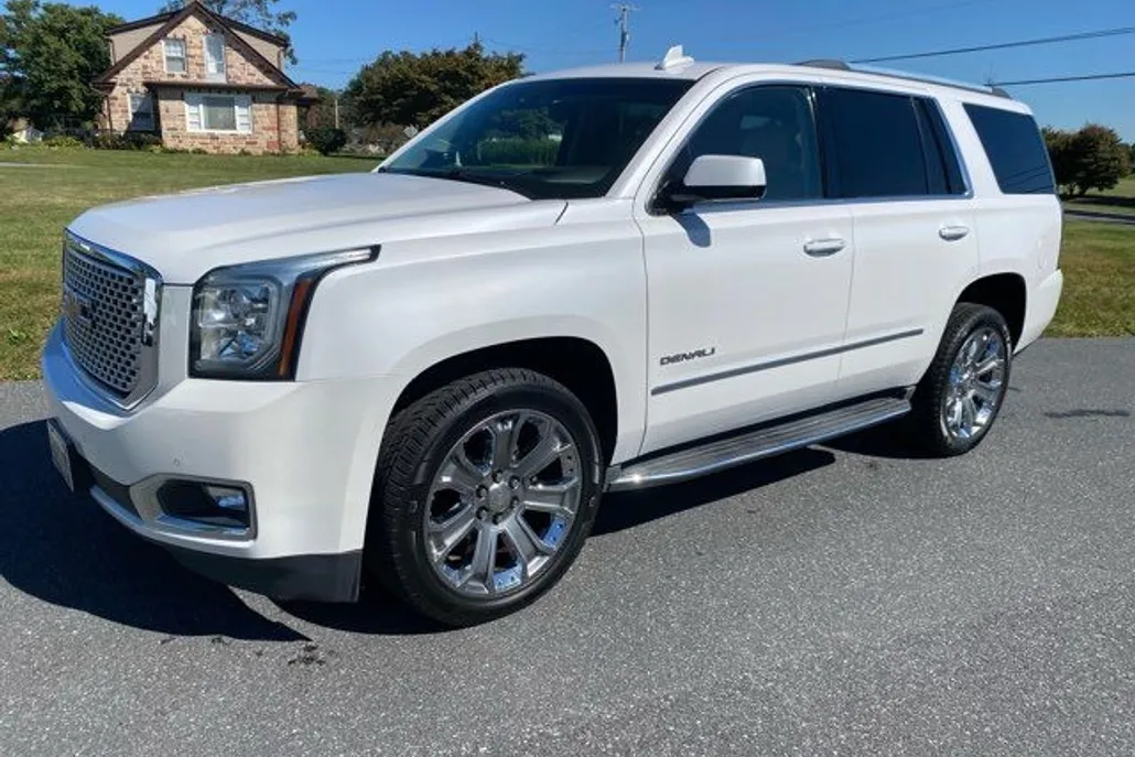 2017 Gmc Yukon Denali photo 1