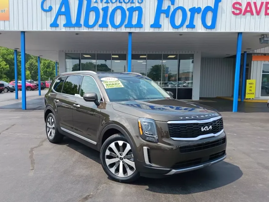 2022 Kia Telluride S photo 1