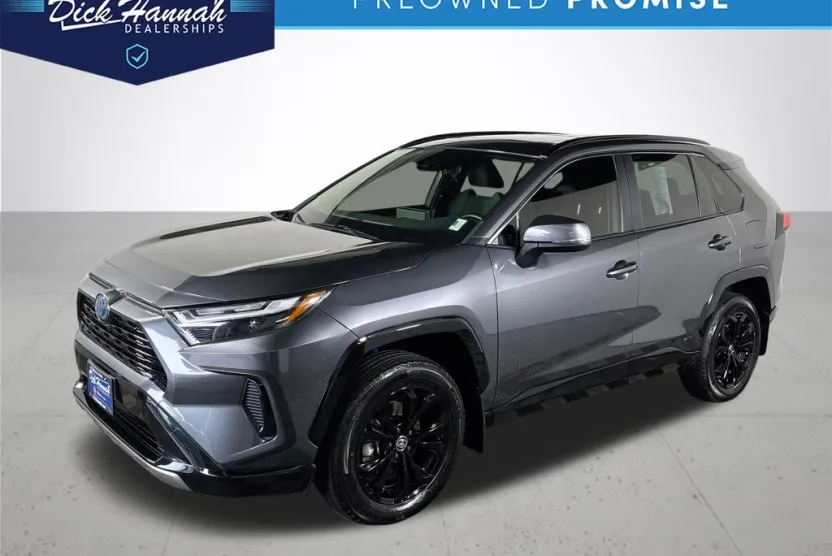 2022 Toyota RAV4 Hybrid SE photo 1