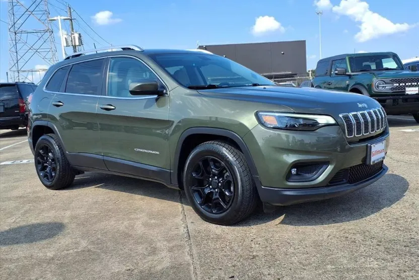 2019 Jeep Cherokee Latitude photo 1