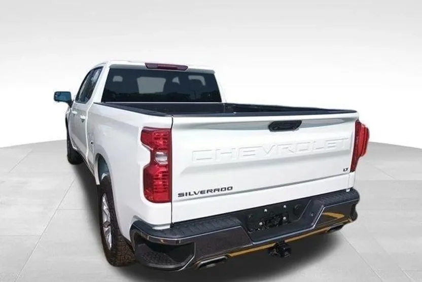 2023 Chevrolet Silverado 1500 LT photo 1