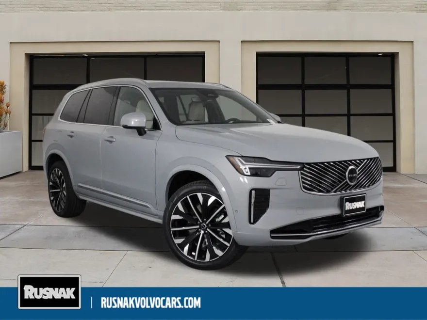 2026 Volvo XC90 AWD Plus photo 1