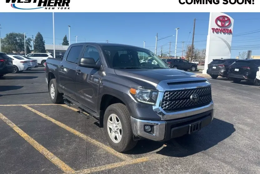 2020 Toyota Tundra SR5 CrewMax photo 1