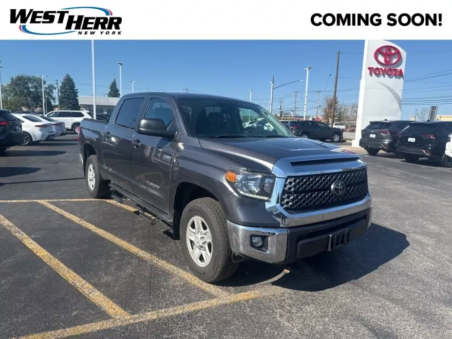 2020 Toyota Tundra SR5 CrewMax photo 1