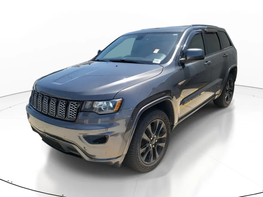2019 Jeep Grand Cherokee Altitude photo 1