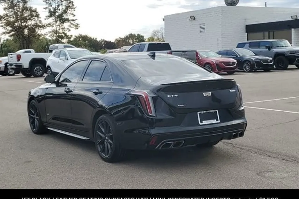 2023 Cadillac CT4 photo 1