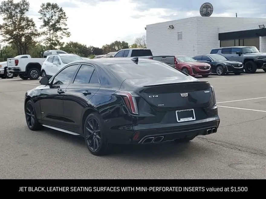 2023 Cadillac CT4 photo 1