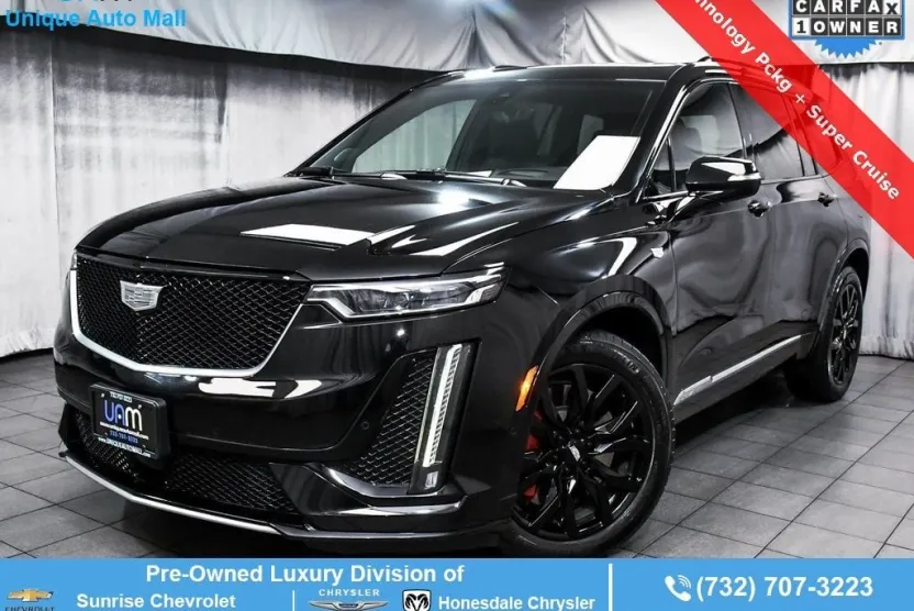 2022 Cadillac XT6 Sport photo 1