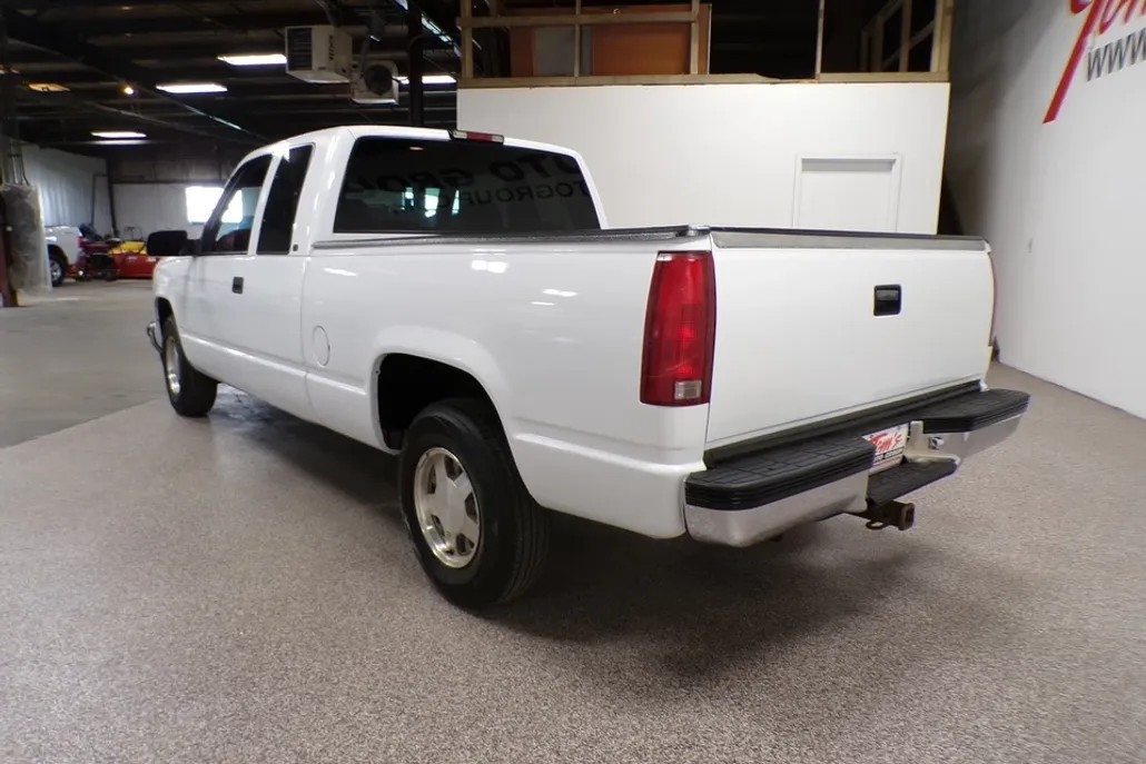 1996 Chevrolet Silverado photo 1