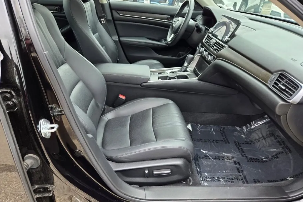 2022 Honda Accord EX-L photo 1
