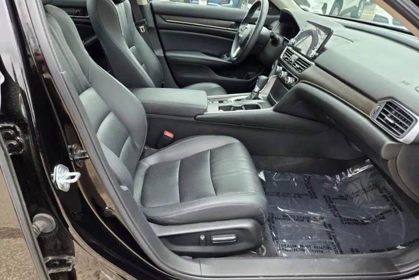 2022 Honda Accord EX-L photo 1