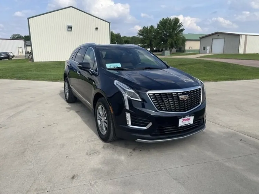 2022 Cadillac XT5 Premium Luxury photo 1