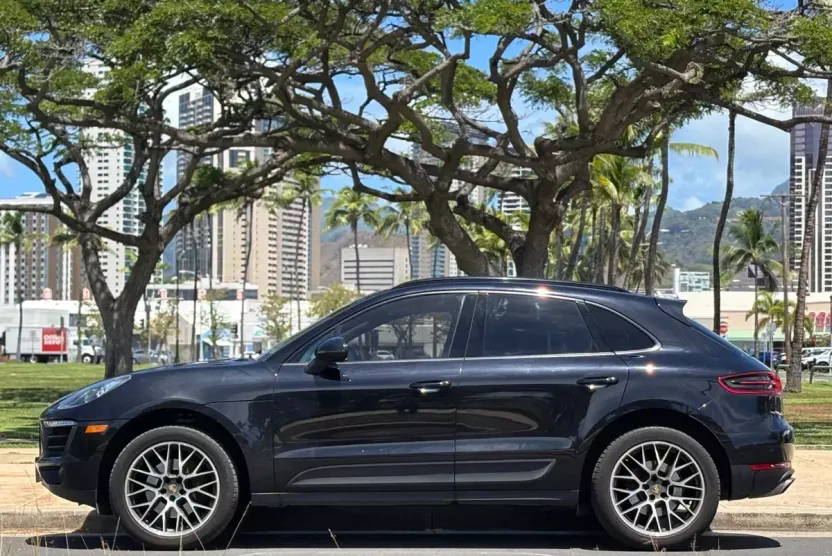 2018 Porsche Macan photo 1