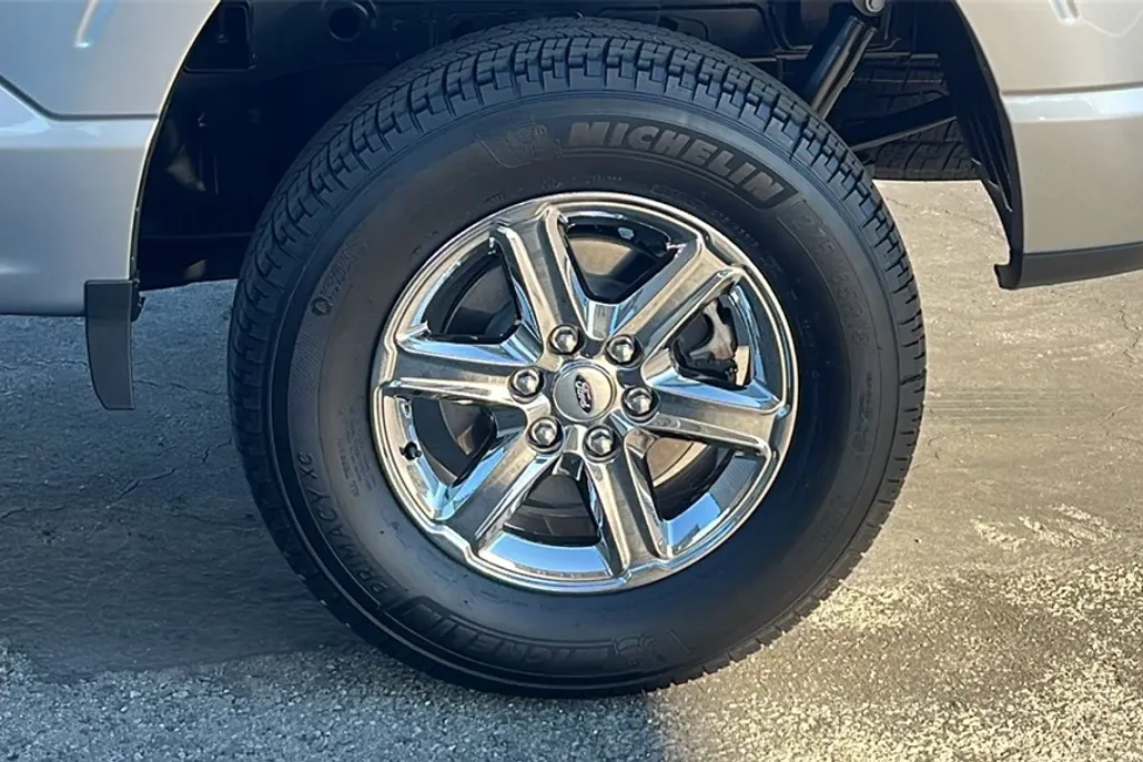 2024 Ford F-150 XLT photo 1