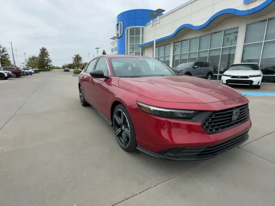 2025 Honda Accord Hybrid Sport photo 1