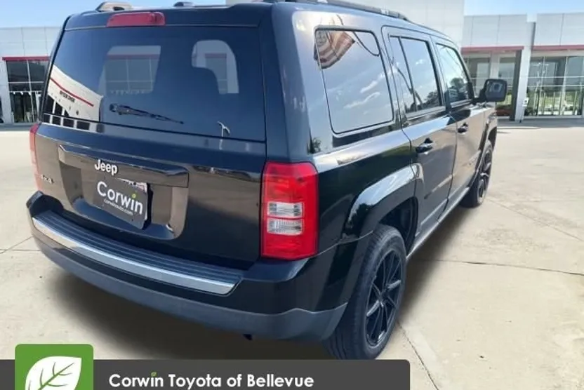 2013 Jeep Patriot Latitude photo 1