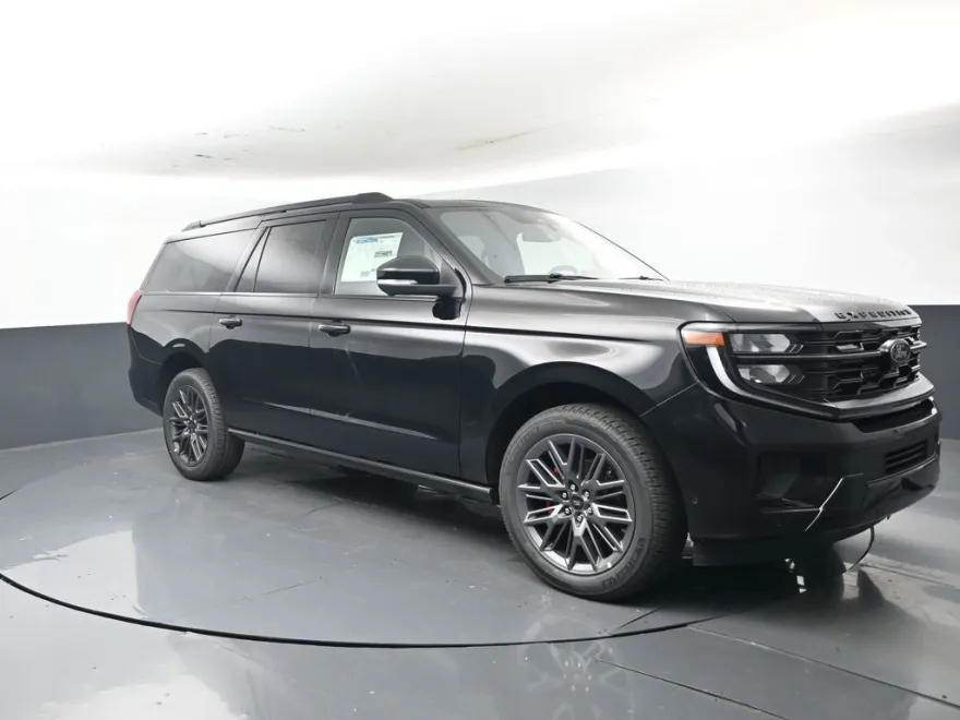 2025 Ford Expedition MAX Platinum photo 1