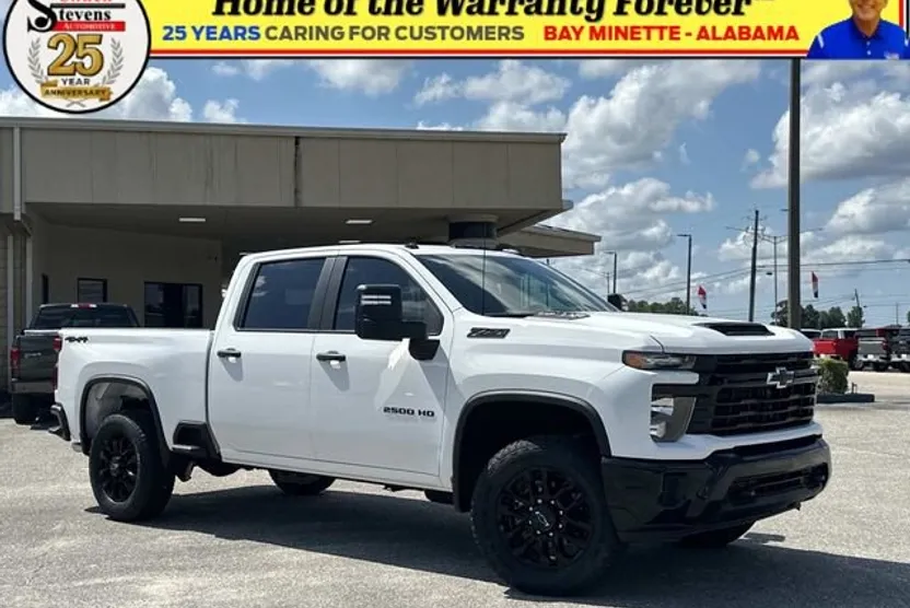 2025 Chevrolet Silverado 2500HD Custom photo 1