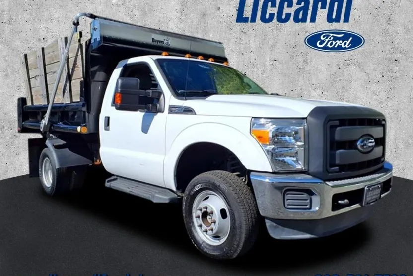 2015 Ford F-350 XL photo 1