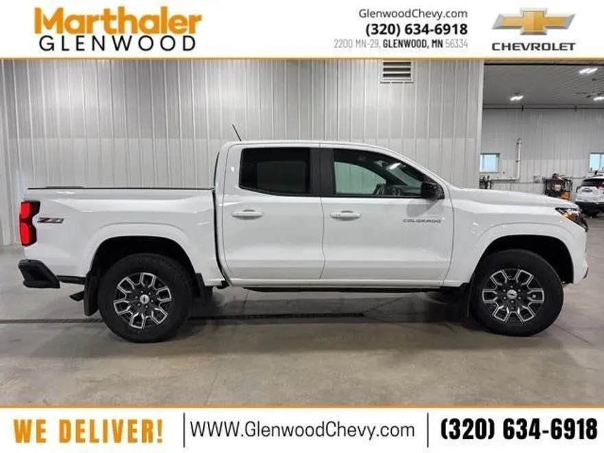 2023 Chevrolet Colorado Z71 photo 1