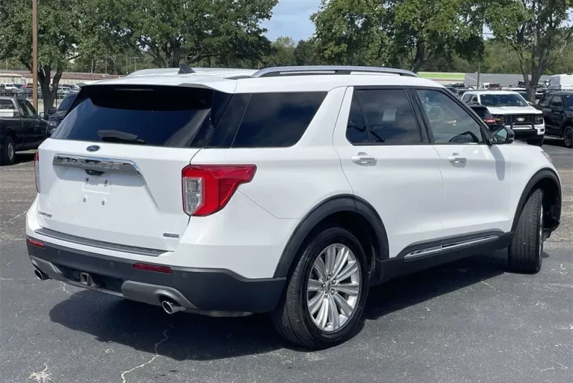 2021 Ford Explorer Limited photo 1
