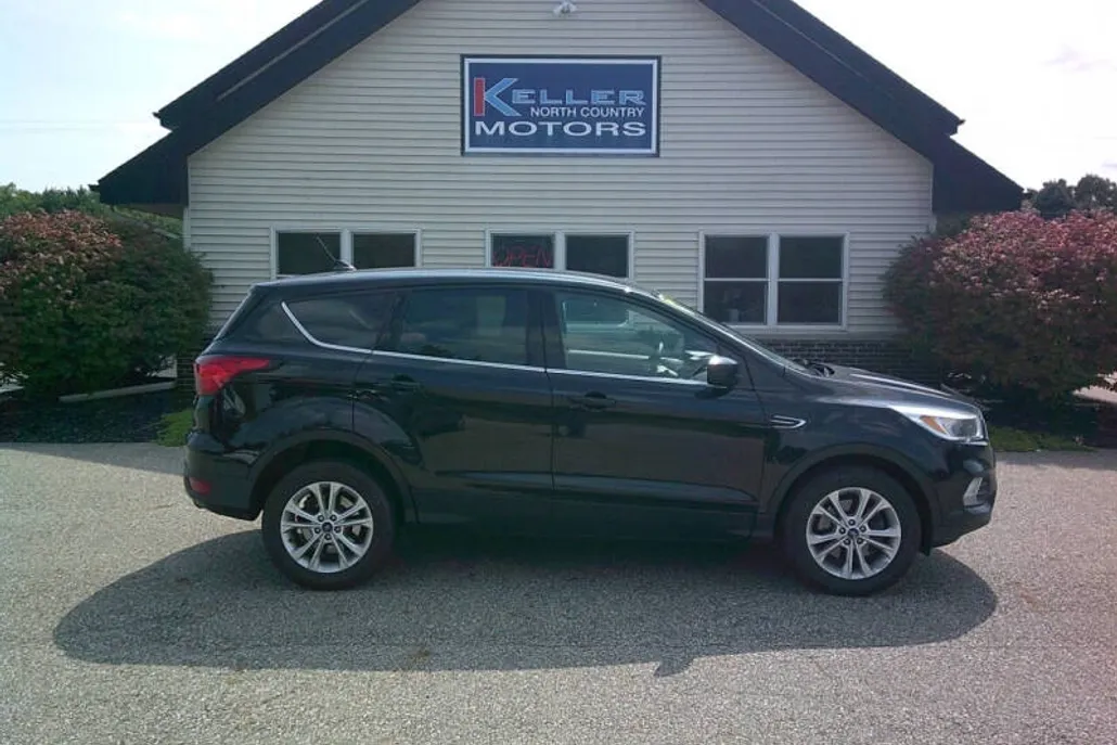2019 Ford Escape SE photo 1