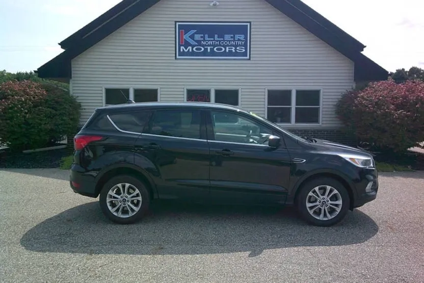 2019 Ford Escape SE photo 1