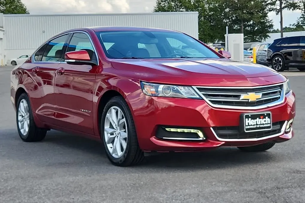 2019 Chevrolet Impala 1LT photo 1